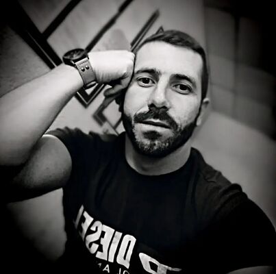  ,   Vlad, 35 ,   ,   