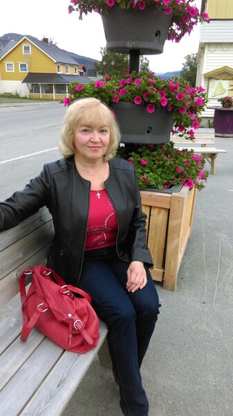  ,   Lana, 63 ,   ,   , c 