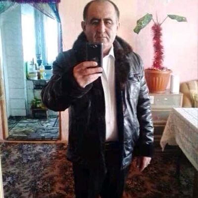  ,   David, 49 ,   ,   