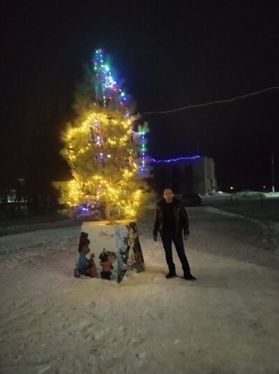  ,   Manuk, 44 ,   ,   