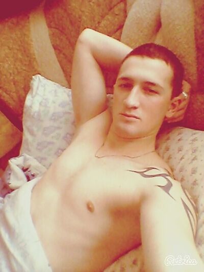  ,   Richard, 31 ,   
