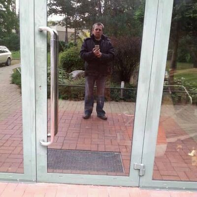  ,   Audrius, 49 ,   ,   , c 