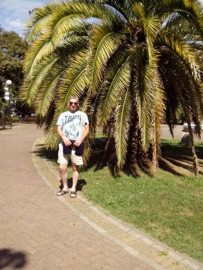  ,   Nik, 54 ,   