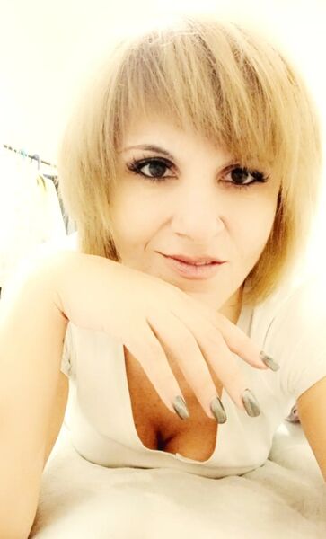  ,   Karina, 40 ,  