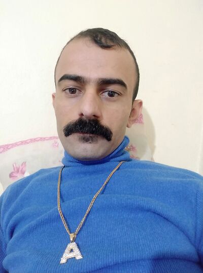  ,   Amirhosein, 36 ,   ,   