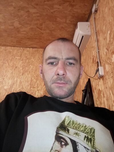 --,   Andrey, 37 ,   ,   