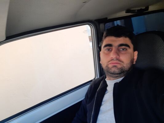  ,   Elmar, 29 ,   ,   