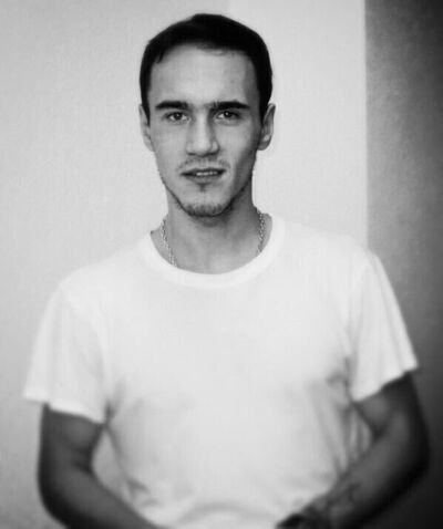  ,   Denis, 33 ,   ,   , c , 
