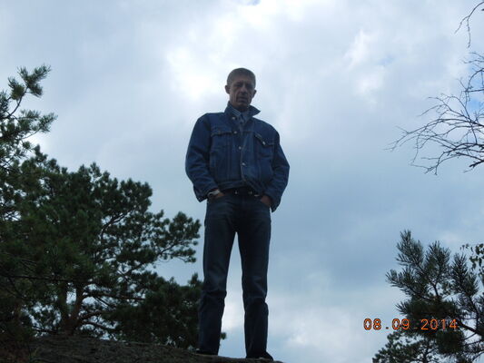  ,   Vadim, 62 ,   