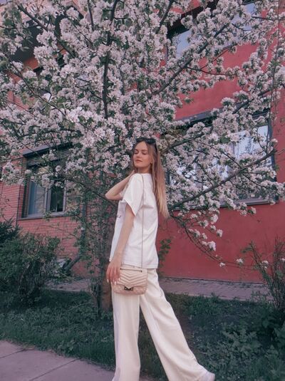  ,   Lina, 21 ,   ,   , c , 