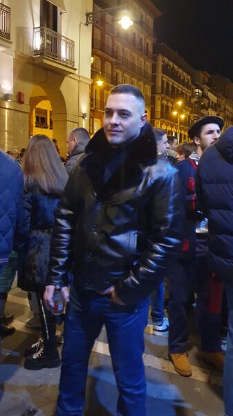  Pamplona,   , 39 ,   c 