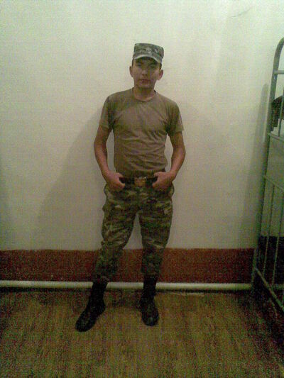  ,   Han, 32 ,  