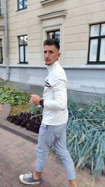  ,   Dimon, 32 ,   ,   