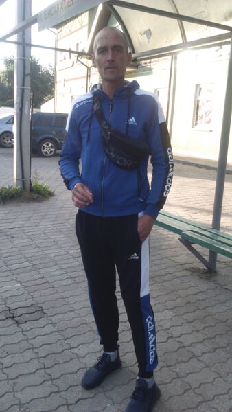  ,   Artur, 44 ,   ,   , c 