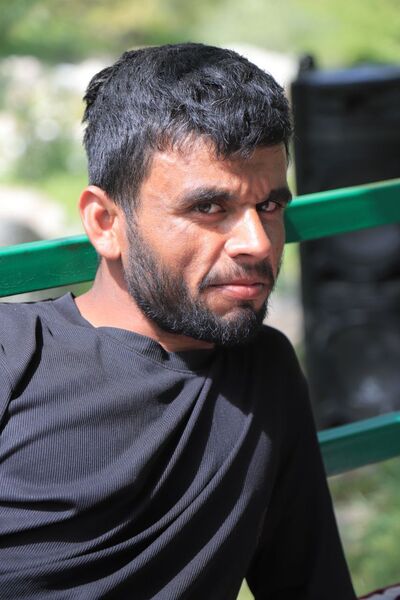  ,   Daved, 28 ,   ,   