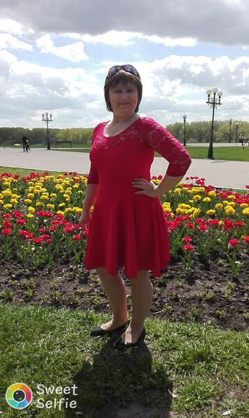  ,   Svetlana, 60 ,  