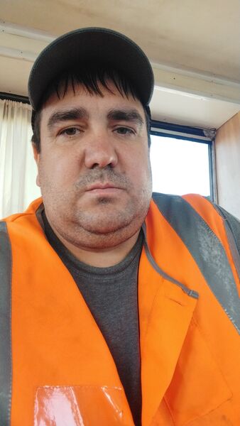  ,   Pavel, 37 ,   ,   , c , 