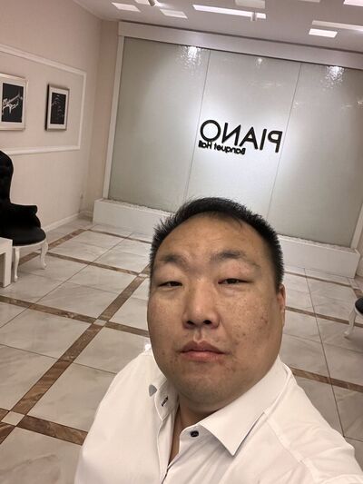  ,   MIKHAIL, 42 ,   ,   