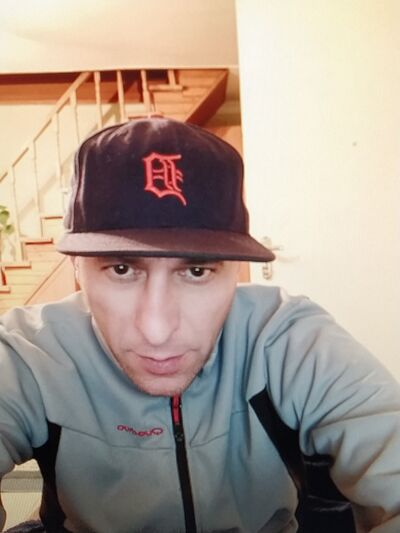  ,   Gio, 47 ,   ,   , c 