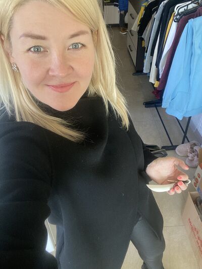  ,   Mari, 44 ,     , c , 