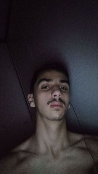  ,   Majid, 18 ,   ,   