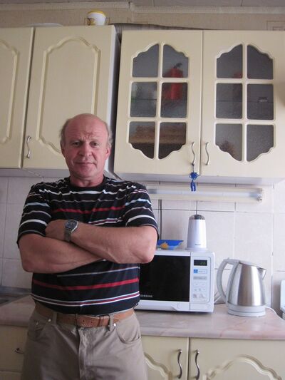  ,   Valentin, 70 ,     , c 