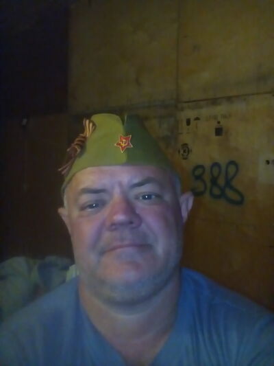  ,   Viktor, 53 ,   ,   , c 