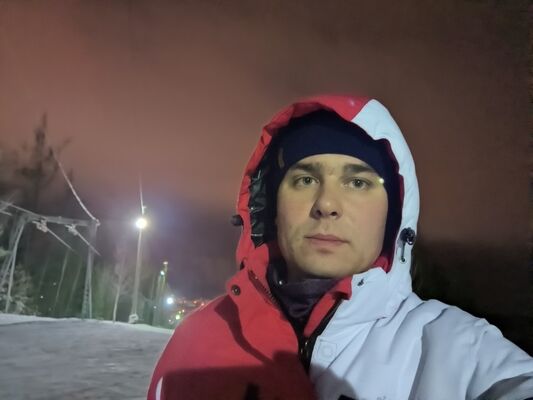  ,   Pavel, 36 ,  