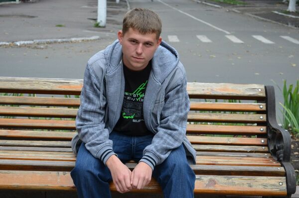  ,   Artem, 30 ,   ,   , c 