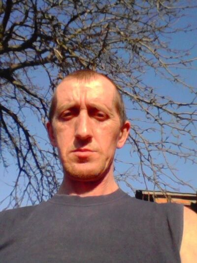  ,   Viktor, 51 ,     , c 