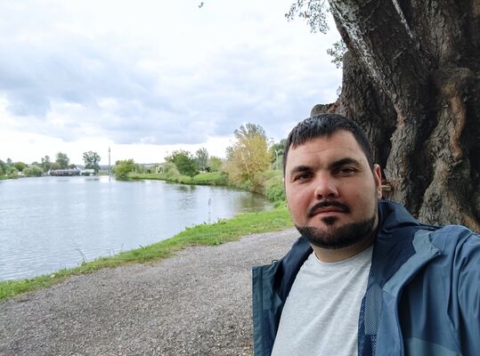  ,   Elvis, 35 ,   ,   