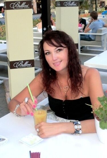  24112224  Sofi, 41 ,    