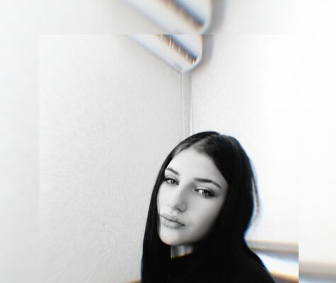 ,   Aleksandra, 19 ,   ,   