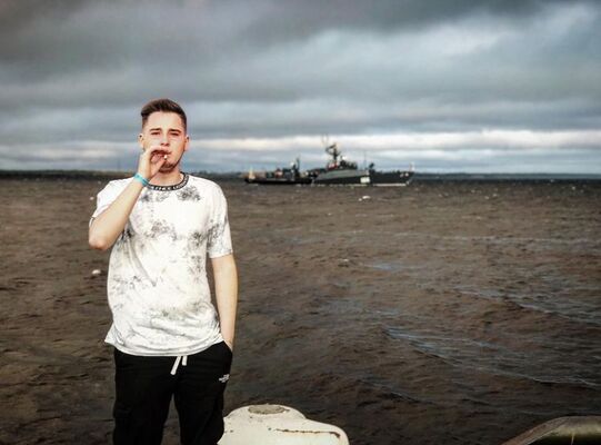  ,   Oleg, 24 ,   ,   