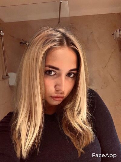  ,   Anna, 25 ,   ,   