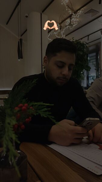  Gobelins,   Helmi, 24 ,   ,   , c 