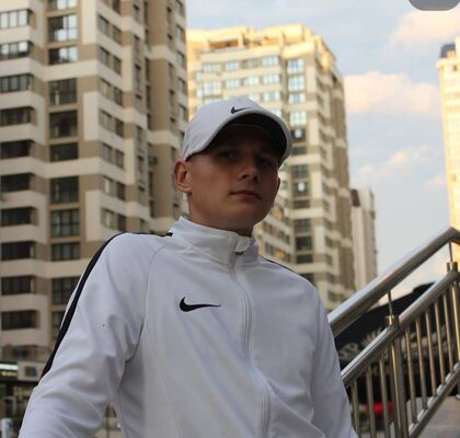  ,   Denis, 22 ,   ,   