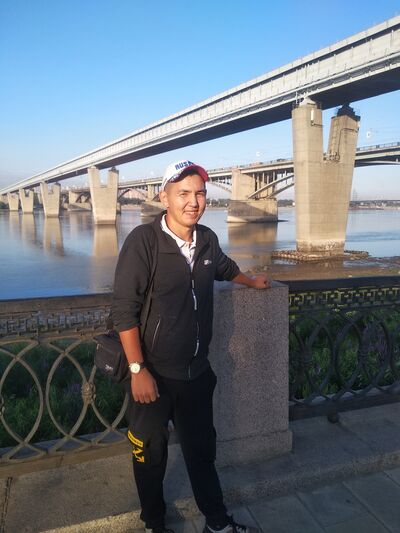  -,   Rinat, 30 ,   ,   , c , 