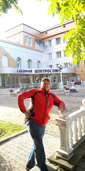  ,   Albert, 49 ,   ,   
