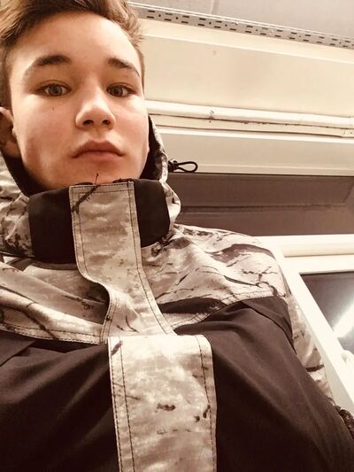  ,   Ruslan, 22 ,   ,   