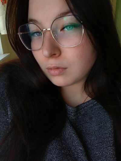  ,   Lilia, 22 ,   ,   , c 