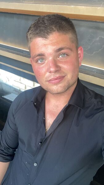  Holon,   , 24 ,   c 
