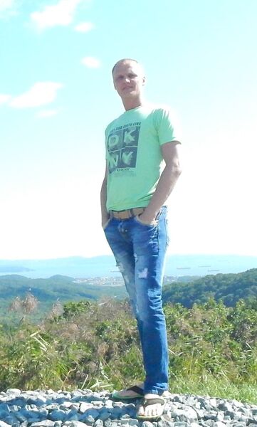  --,   , 42 ,  