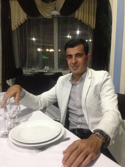  ,   Albert, 44 ,   ,   , c 