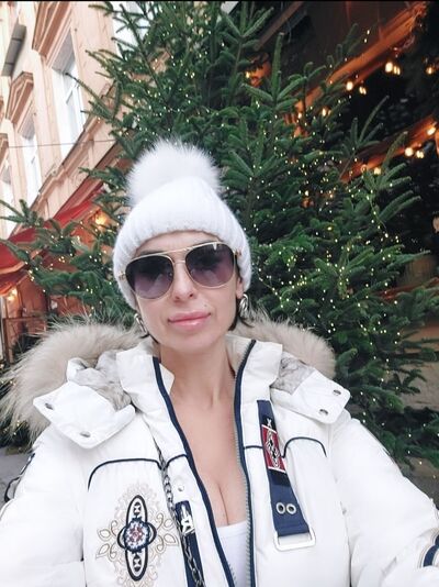  Stuttgart,   Svetlana, 48 ,   ,   , c 