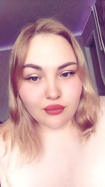  ,   Alexandra, 20 ,   ,   