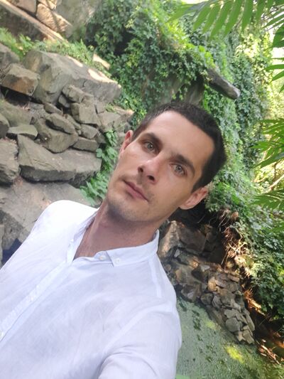  --,   , 37 ,     , c 