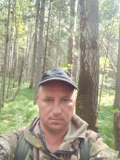  ,   Denis, 47 ,   ,   , c 
