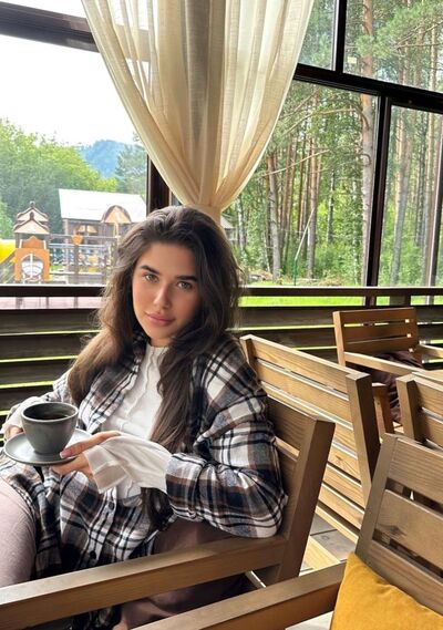  ,   Alina, 30 ,   ,   