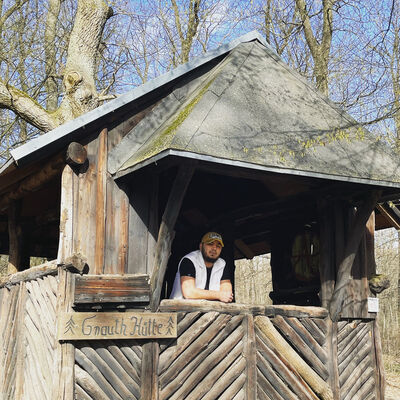  Burgheim,   Ulugbek, 26 ,     